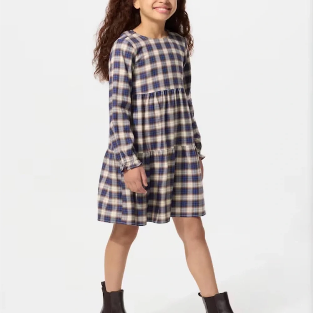 NWT Uniqlo kids GIRLS Checked Tiered Dress | Long Sleeve size 11/12